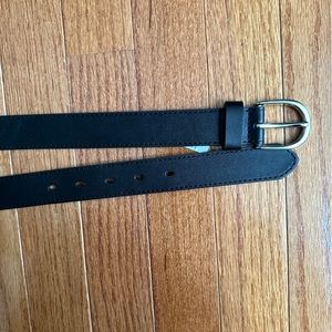 TARGET BLACK LEATHER BELT W/ SILVER BUCKLE | SIZE MEDIUM